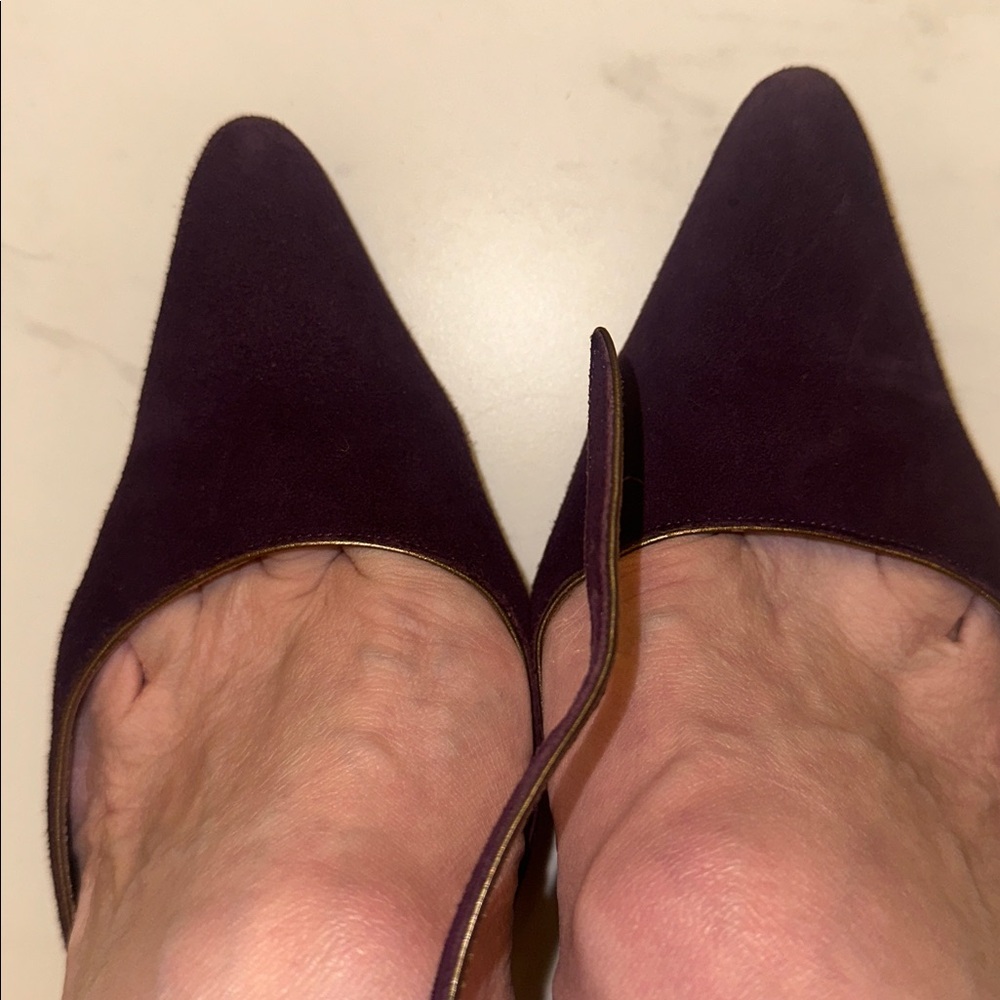 Manolo Blahnik Dark Purple suede gold edges strap detail Euc Heels $585 39 9 - Picture 11 of 16